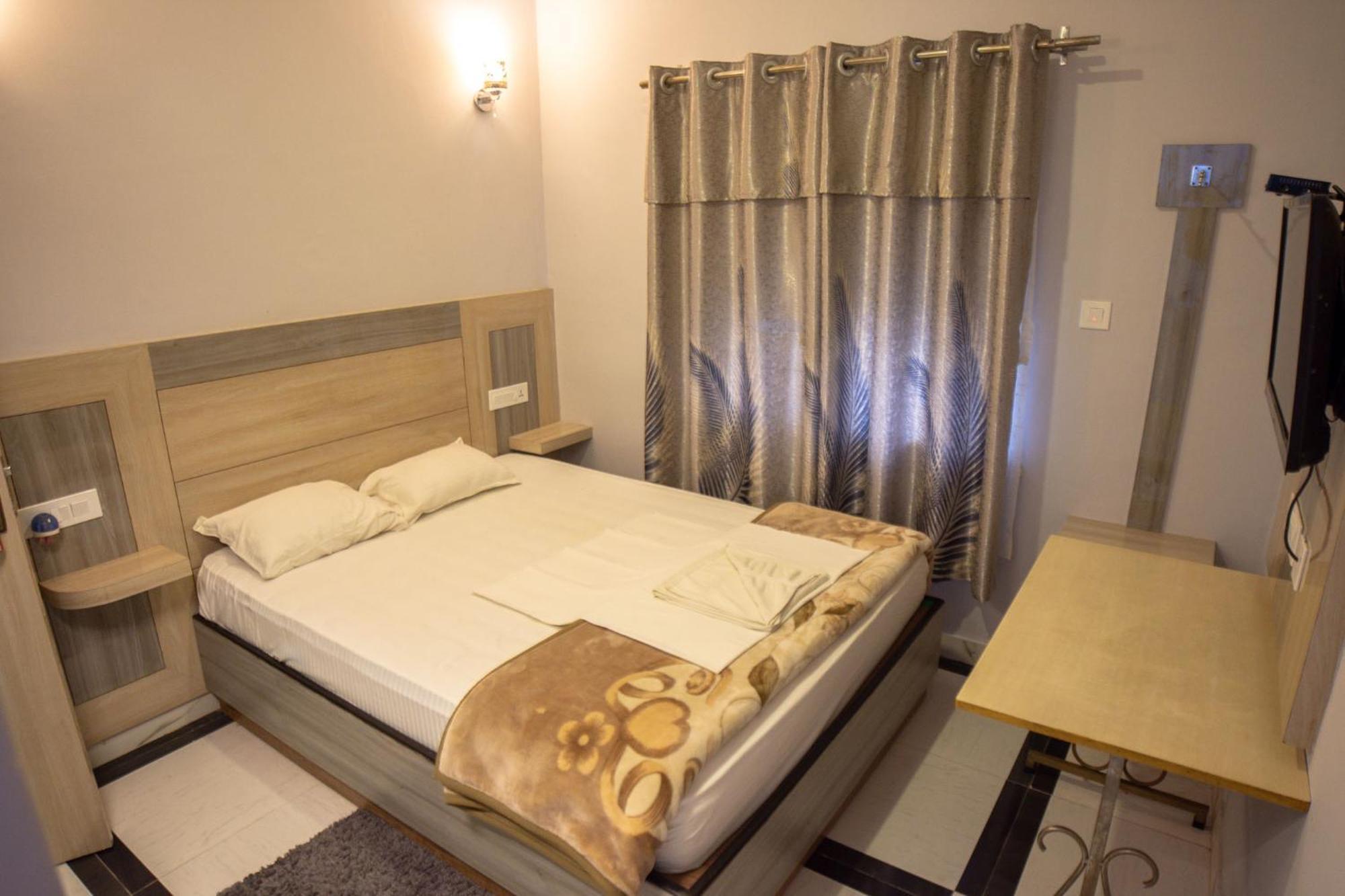 Galaxy Guest House Bhairāhawā Exteriér fotografie