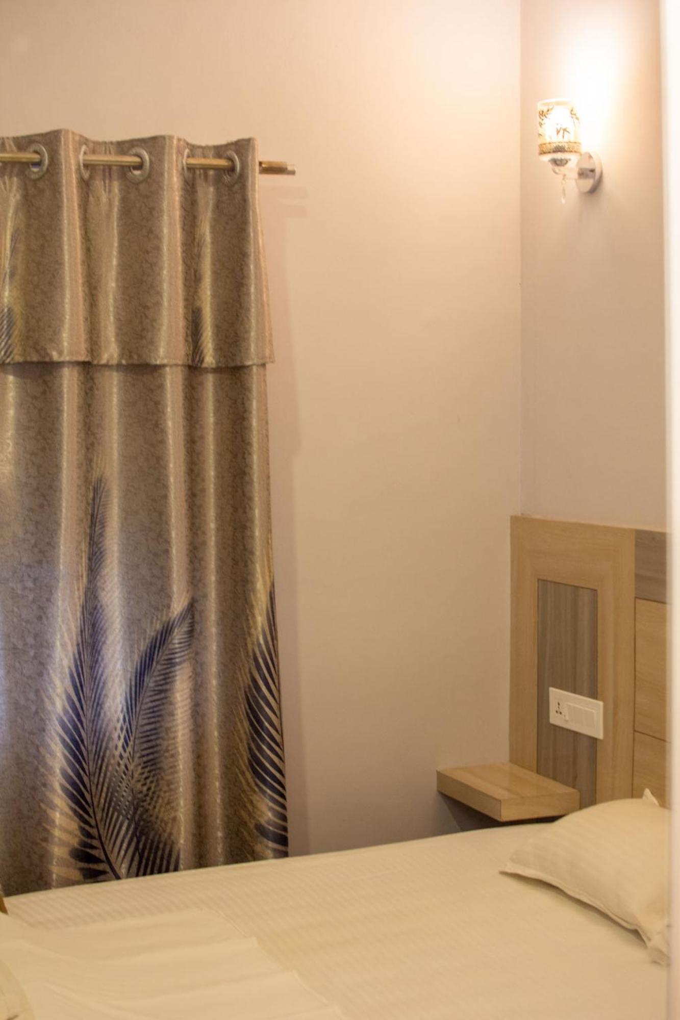 Galaxy Guest House Bhairāhawā Pokoj fotografie